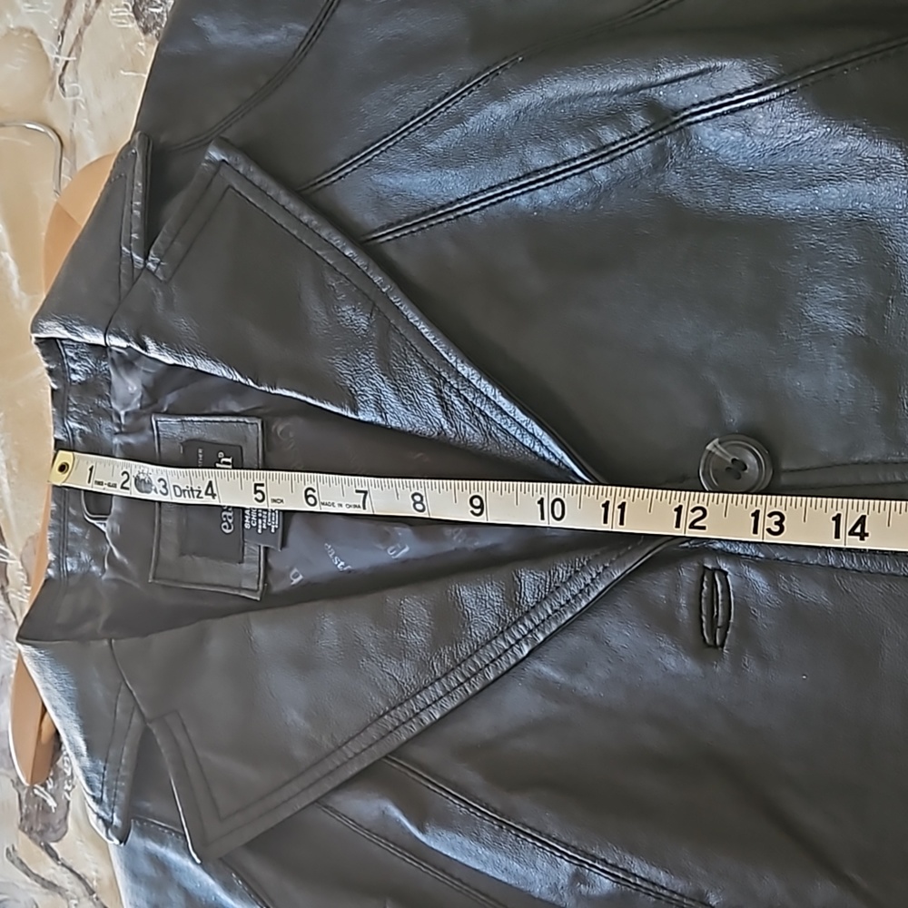 Black Leather jacket, blazer style. - Picture 8 of 10